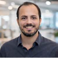 Victor GonzalezHeadshot